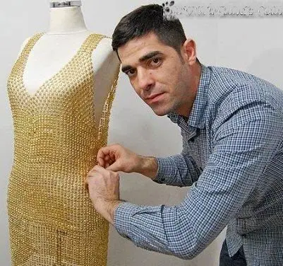 دوخت لباس هایی از جنس طلا برای زنان+عکس
