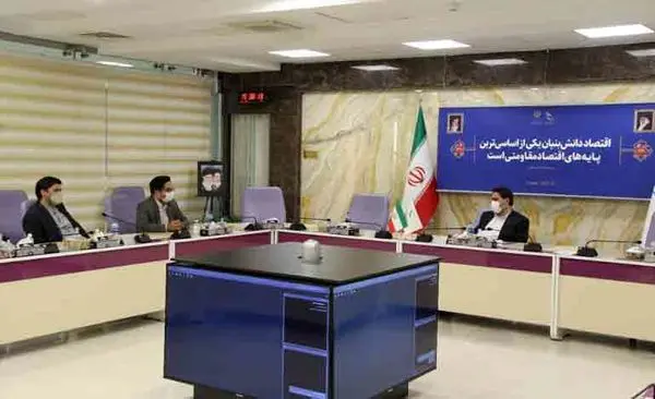 گفتگوی رو در روی رییس صندوق نوآوری و شکوفایی با تعدادی از شرکتهای دانشبنیان