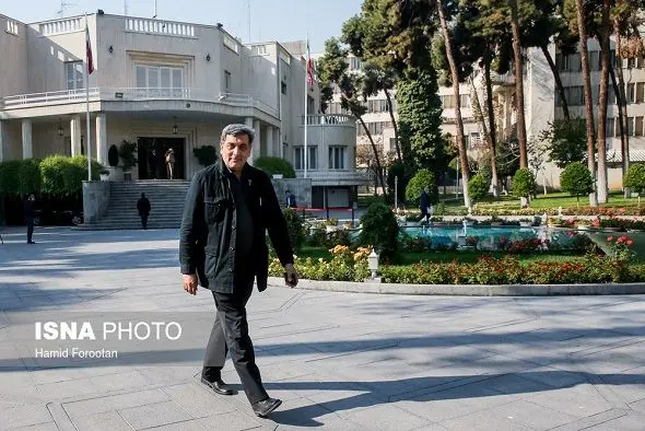 شهردار احتمالی تهران در حیاط پاستور+عکس