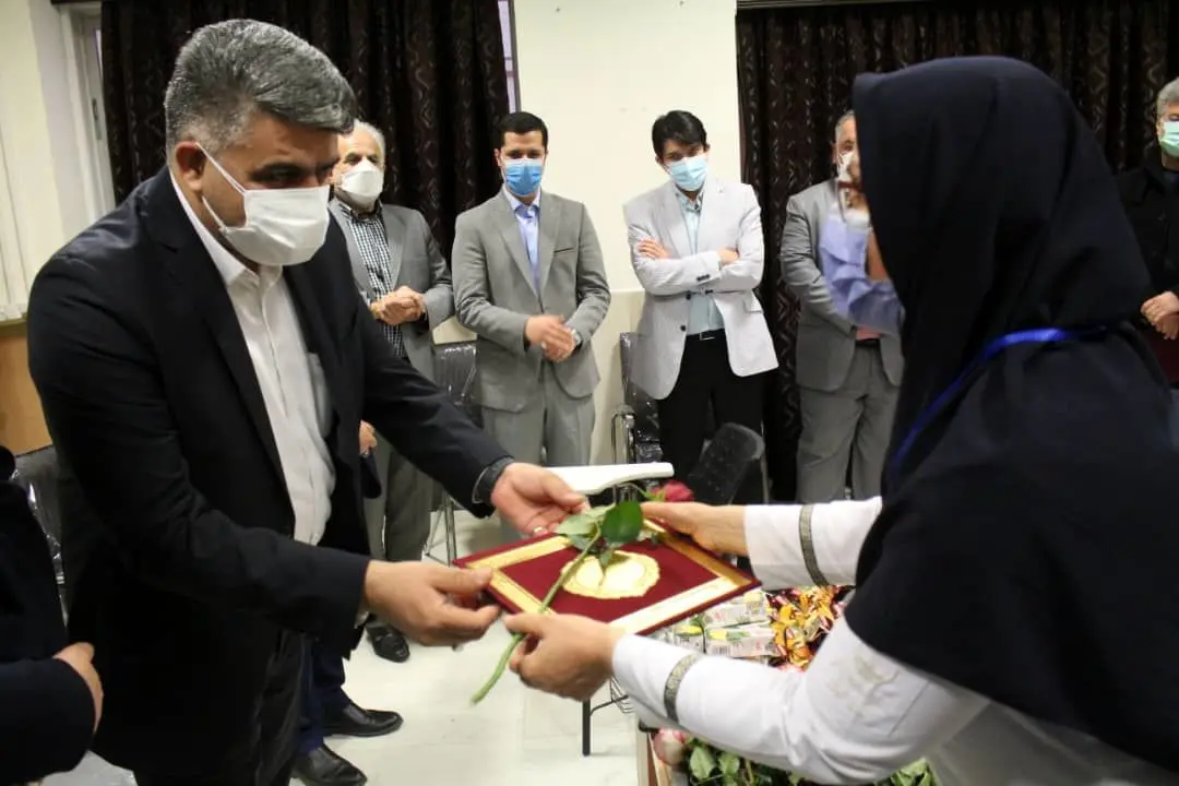 قدردانی سرپرست سازمان منطقه آزاد انزلی از تلاش های کادر درمان بیمارستان بندر انزلی
