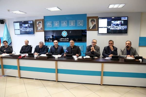 هدایت شبکه شعب بانک توسعه تعاون صورت می‌پذیرد