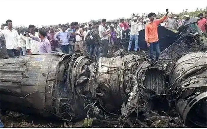 سقوط جنگنده سوخو۳۰ + عکس