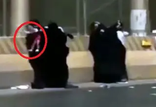 معرکه‌ای که میان متکدیان در وسط خیابان به پا شد! + عکس