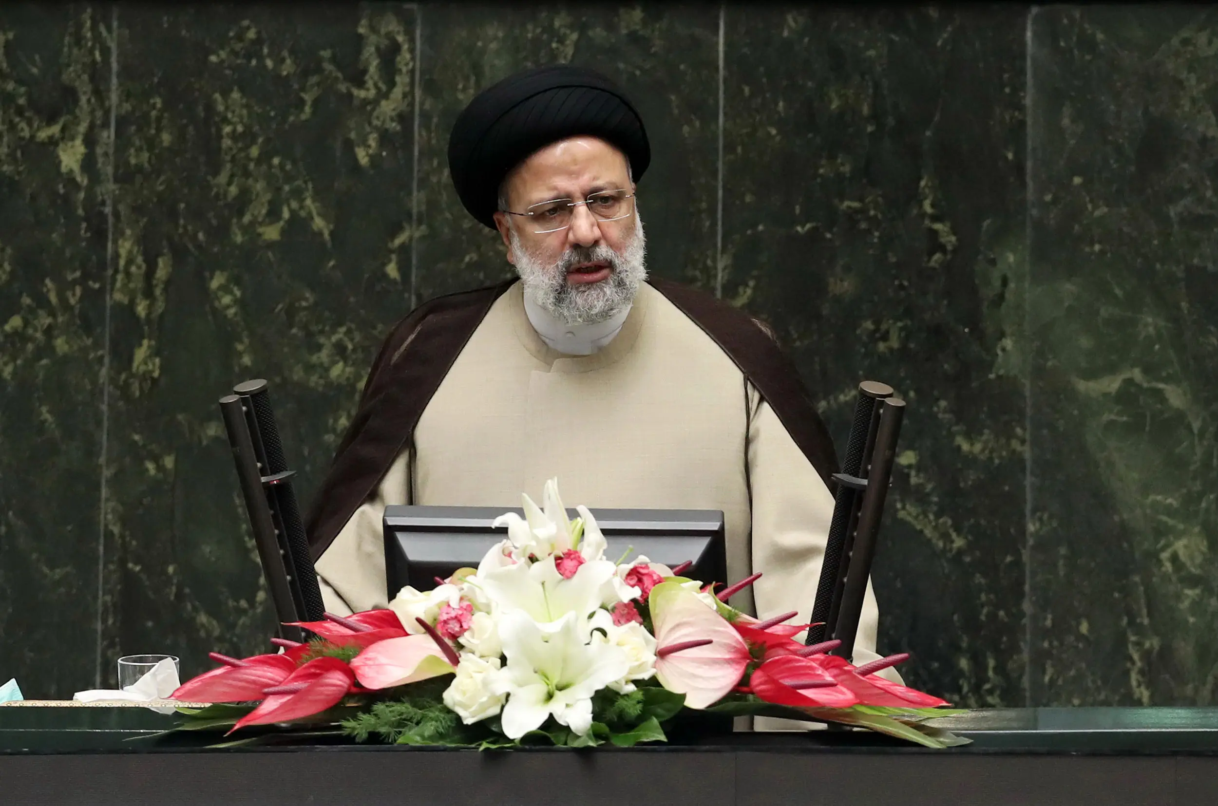 همگرایی دولت و مجلس ضروری است