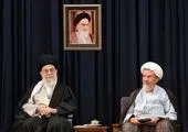 رهبر انقلاب بر پیکر شهیدسلیمانی اقامه نماز کردند