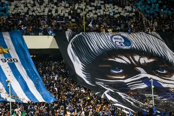 وضعیت قرمز در اردوگاه آبی