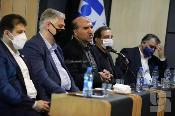 بیمه سرمد در طرح پتروصاد، خدمات متمایزی برای پوشش ریسک پتروشیمیها ارائه میکند