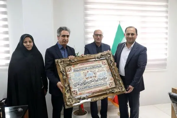 آیین بازگشایی مدارس منطقه ۳ با حضور جمعی از مسئولین شهری برگزار شد