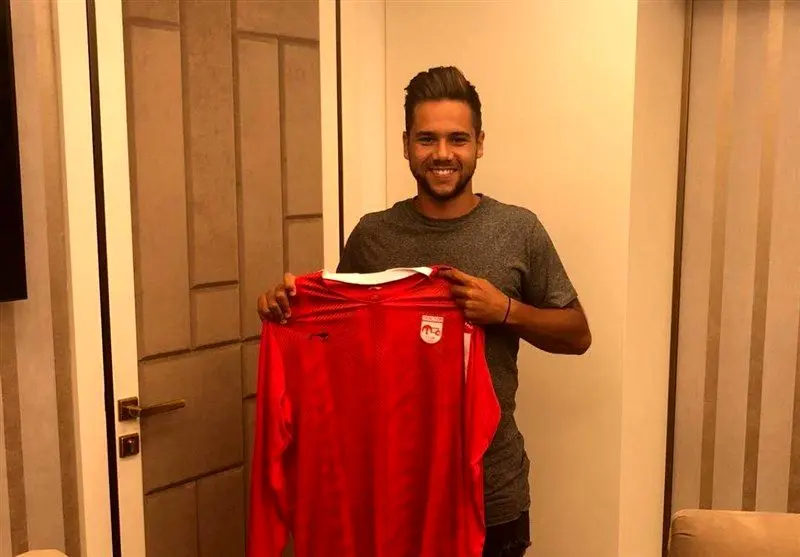 هافبک پیشین تراکتورسازی در لیگ آمریکا