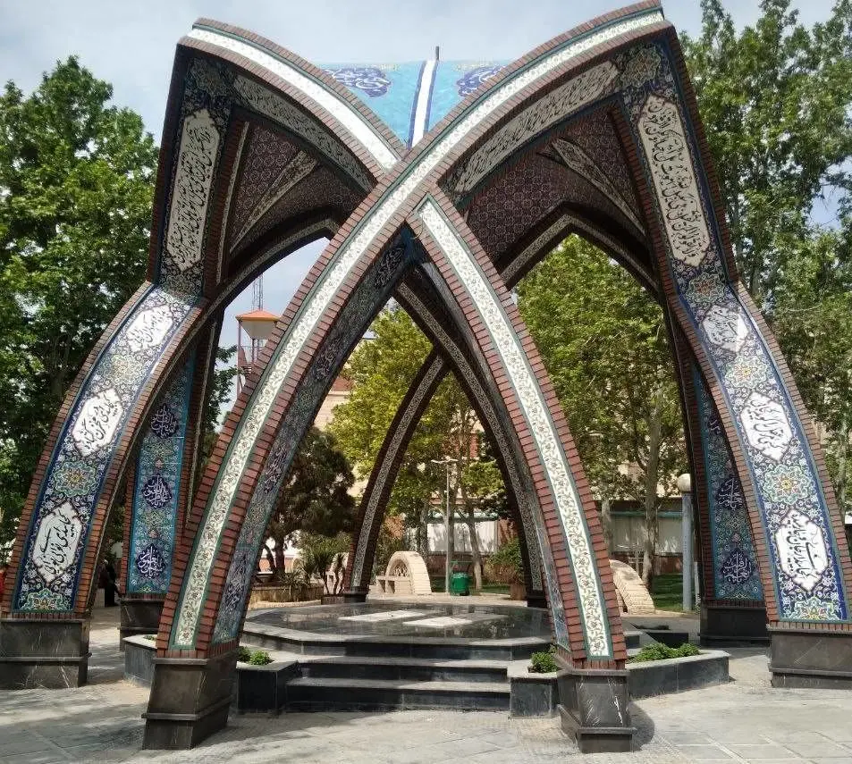 بهره برداری از مقبره شهدای گمنام و ۵ پروژه عمرانی و خدماتی در منطقه ۱۳
