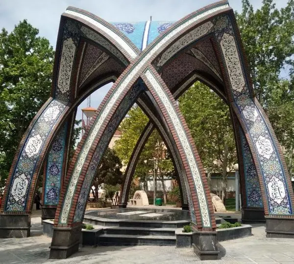 بهره برداری از مقبره شهدای گمنام و ۵ پروژه عمرانی و خدماتی در منطقه ۱۳
