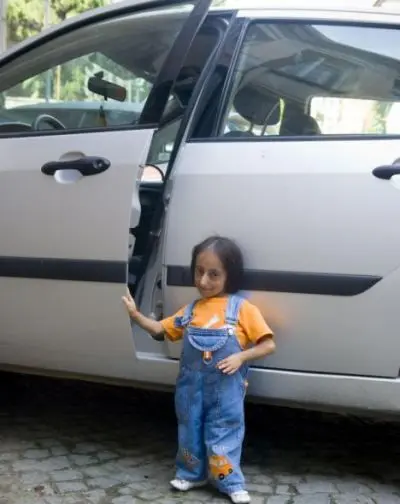 کوتاه ‌قدترین زن جهان +عکس