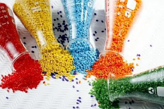 افزایش یکمیلیون تنی ظرفیت تولید پلیمر ایران تا پایان ۱۴۰۴