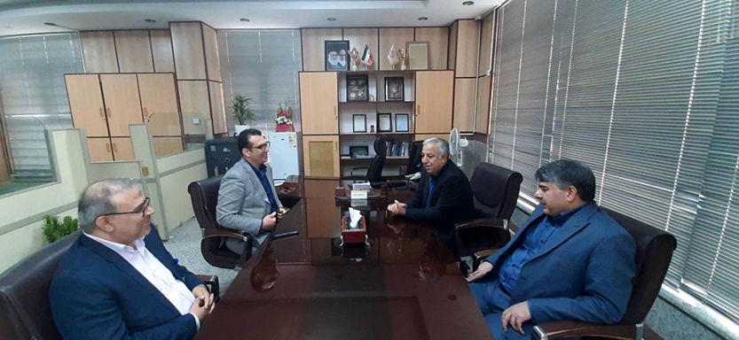 بازدید قائم مقام مدیر عامل بانک ملی ایران از شعبه فرودگاه امام(ره)
