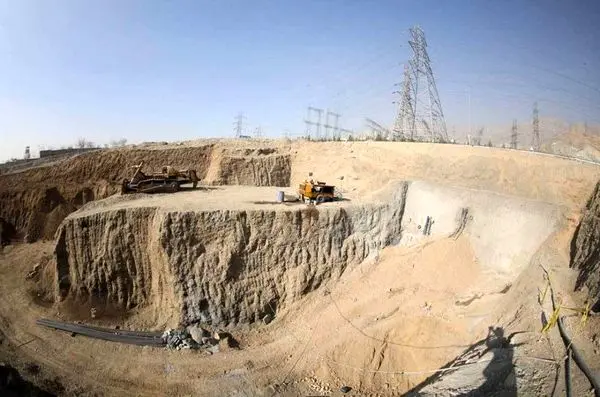 آغاز عملیات حفاری نهمین تونل ترافیکی شهر تهران در غربی¬ترین نقطه حریم پایتخت