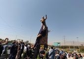 پرده‌برداری از تندیس قهرمان آسمان