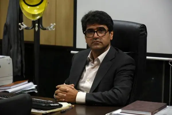 کسب رتبه برتر در کاهش زمان صدور و افزایش تعداد انواع گواهی های ساختمانی منطقه۱۴ در بین مناطق

