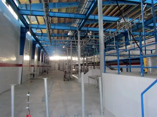 راه اندازی کشتارگاه صنعتی دام با حمایت 50 میلیاردری بانک کشاورزی در استان اصفهان