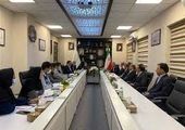نشست با مدیر شعب بانک تجارت استان اصفهان و هیات همراه در خصوص بررسی نحوه تعامل و همکاری فی مابین