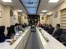 نشست با مدیر شعب بانک صادرات استان اصفهان و هیات همراه در خصوص بررسی نحوه تعامل و همکاری فی مابین