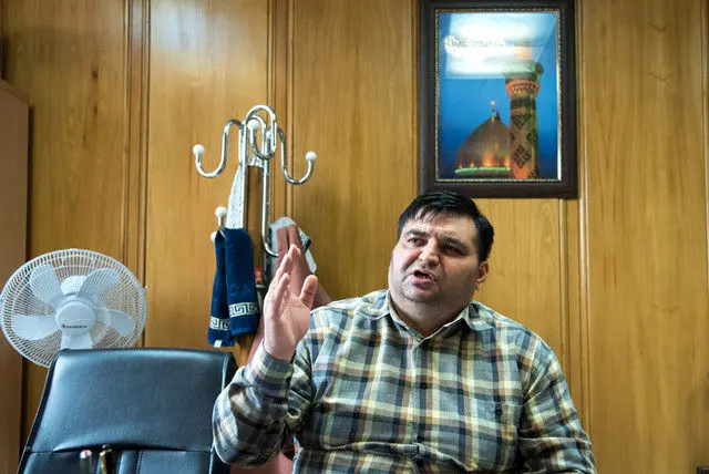 با چه رویی از من انتقاد می‌شود؟