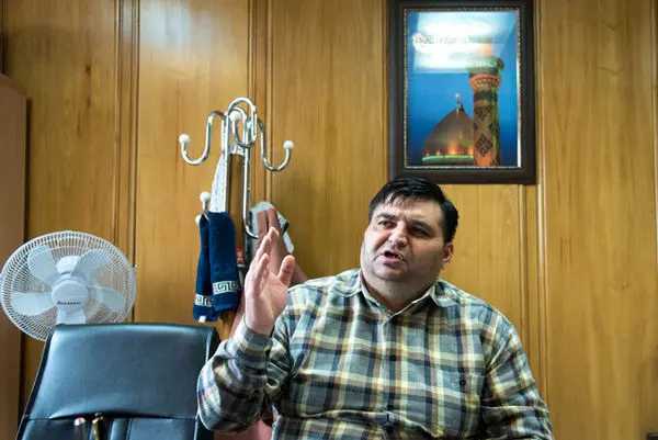 با چه رویی از من انتقاد میشود؟