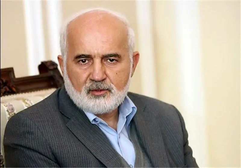 در همان ابتدا باید حقیقت به مردم اعلام می‌شد