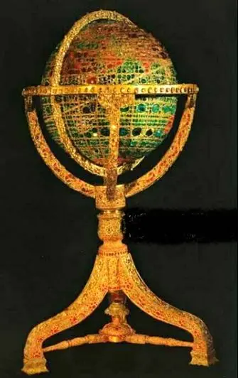 کره جواهر نشان  در زمان ناصرالدین شاه+عکس