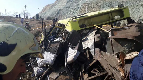 شمار قربانیان دانشگاه آزاد 10 تن شد