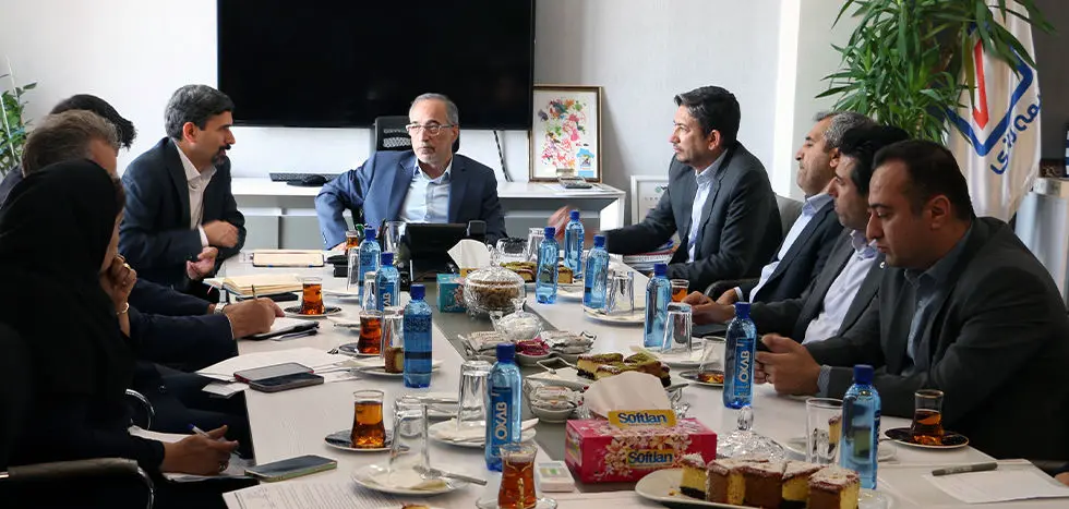 مدیران عامل بیمه رازی و بانک مهر دیدار کردند

