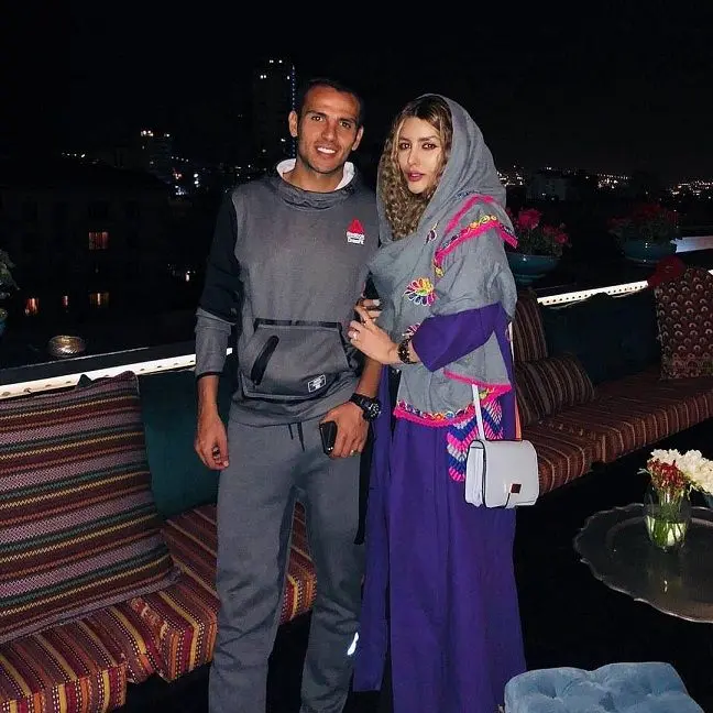 تیپ متفاوت فوتبالیست مشهور و همسر بازیگرش+عکس
