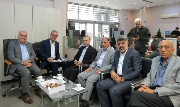 پویایی و ماندگاری یک سازمان در گرو مشتری مداری است