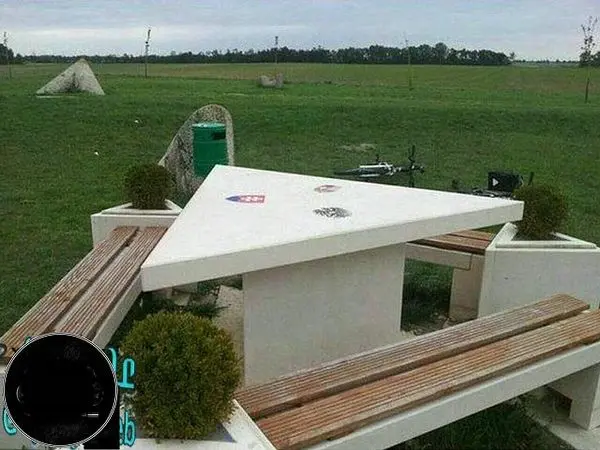 میزی جالب در مرز اتریش، مجارستان و اسلواکی+عکس