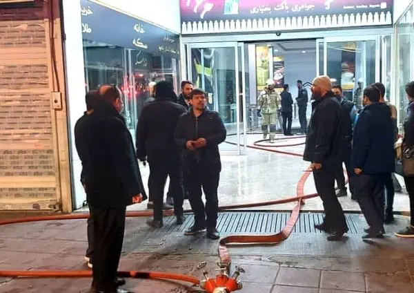 آتش سوزی در پاساژ قائم تجریش در شمال تهران مهار شد
