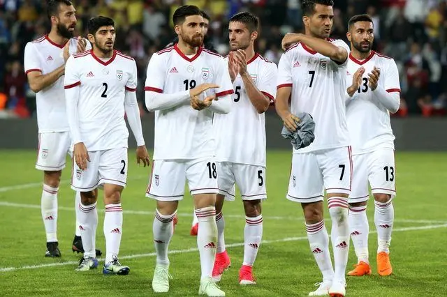 سردار آزمون راز بیلبورد های جنجالی را برملا کرد! + عکس