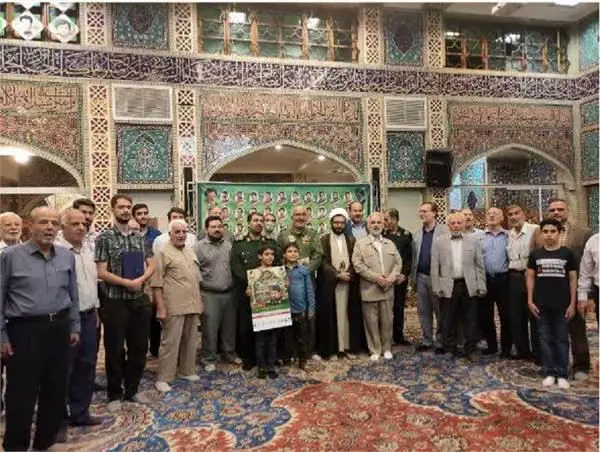 جانشین سازمان بسیج مستضعفین کشور، از قرارگاه جهادی چریک جانباز حمید چابک پایگاه مقاومت بسیج قائم آل محمد شرکت گاز استان مرکزی تقدیر کرد