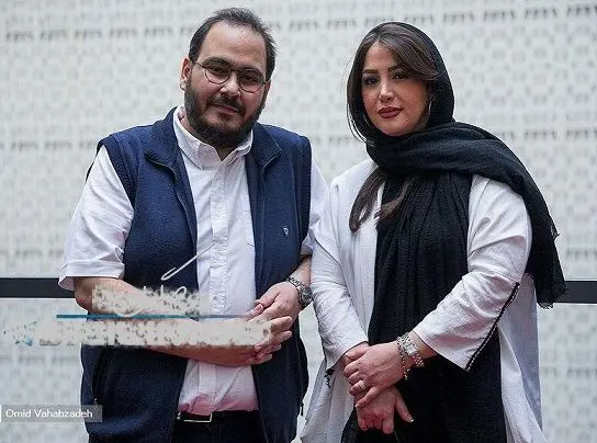 تیپ متفاوت آقای بازیگر در کنار همسر معروفش+عکس