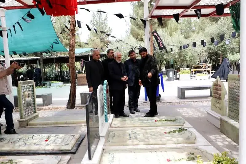 بازدید نایب رئیس شورای شهر تهران از سازمان بهشت زهرا(س)

