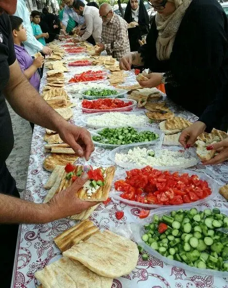 ایستگاه صلواتی سلف سرویس و خوشمزه به مناسبت نیمه شعبان+عکس
