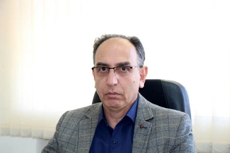 نظارت ۱۲۰ کارشناسان بهداشت محیط، حرفه ای و بهورزان روستایی بر رعایت پروتکل های بهداشتی انتخابات

