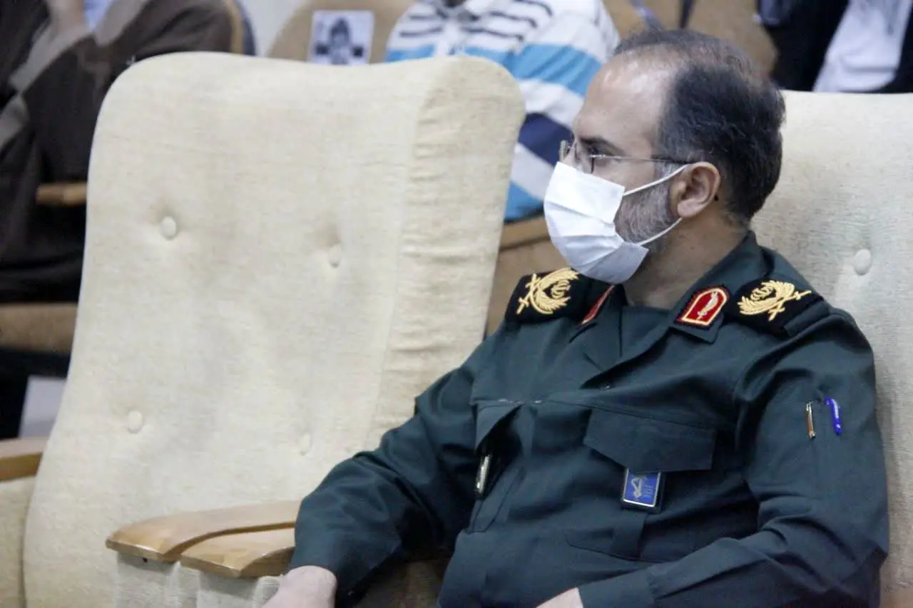 با مدیریت حکیمانه امام راحل و پای کار بودن مردم حتی یک وجب از خاک ایران بدست بیگانگان نیفتاد

