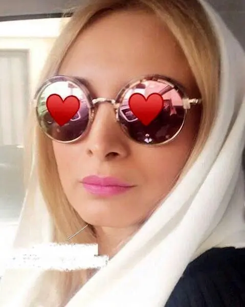 عینک عجیب و غریب بازیگر زن مشهور+عکس
