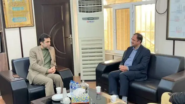 دیدار صمیمانه مدیران عامل شرکت های نفت ایرانول و پالایش نفت آبادان

