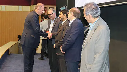 سوپر رونیای ایرانول برترین روغن موتور کشور معرفی شد