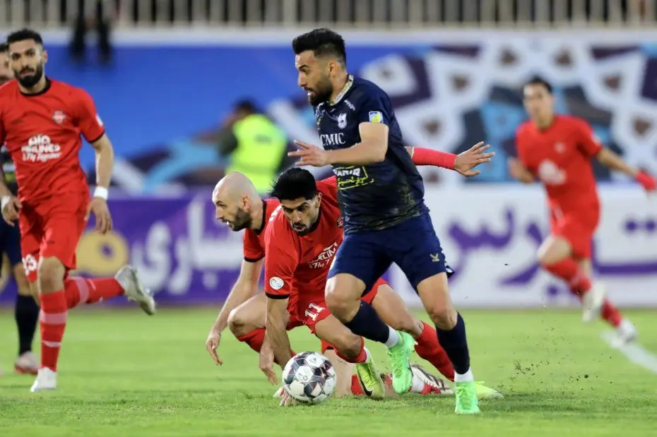 احضار مدیران عامل چادرملو و تراکتور به کمیته انضباطی