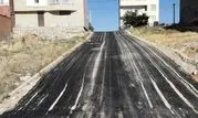 آسفالت معابر مسکن مهر شهر ایرانشهر در دستور کار قرار گرفت
