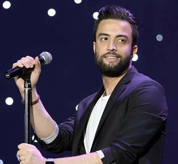 پست بنیامین بهادری پس از فوت پدرش +عکس