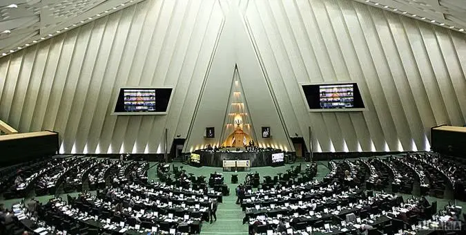 تبلیغ کالاهای خارجی دارای مشابه داخلی ممنوع شد