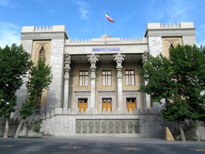 کاردار فرانسه به وزارت امور خارجه احضار شد