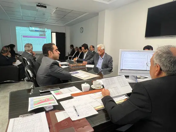 آموزش همکاران در حوزه بانکداری مدرن از اولویت های اصلی بانک ایران زمین است

